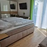 Enjoyit Velden West 3*
