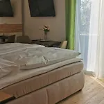 Enjoyit Velden West 3*