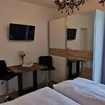 Enjoyit Velden West 3*