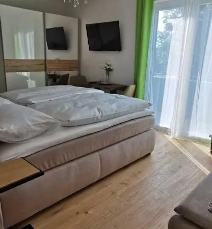 Enjoyit Velden West 3*