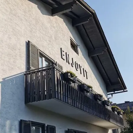 Enjoyit Velden West 3*