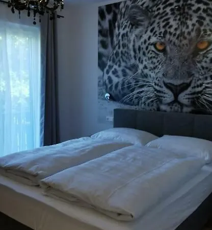 Enjoyit Velden West 3*