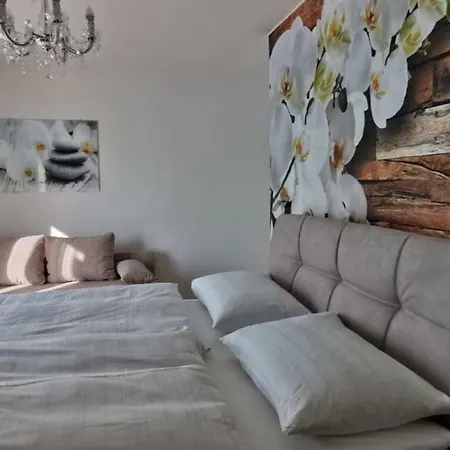 Enjoyit Velden West Konukevi Selpritsch