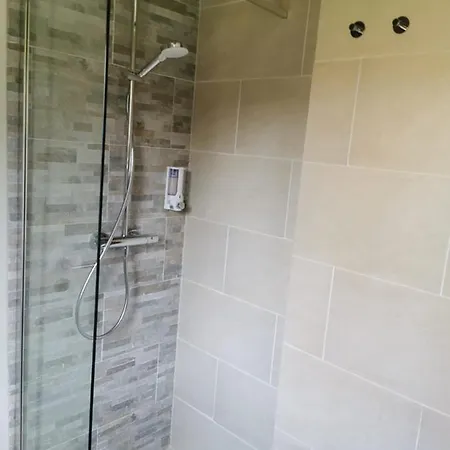 Enjoyit Velden West Konukevi