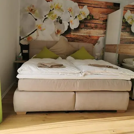 Konukevi Enjoyit Velden West