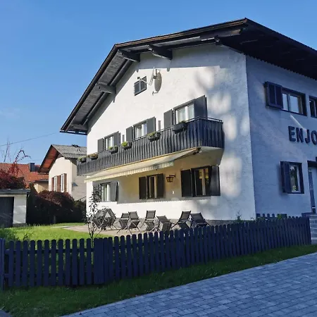 ゲストハウス Enjoyit Velden West Selpritsch