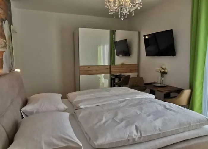 Enjoyit Velden West ゲストハウス 3*