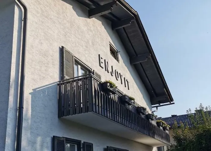 Enjoyit Velden West 3*