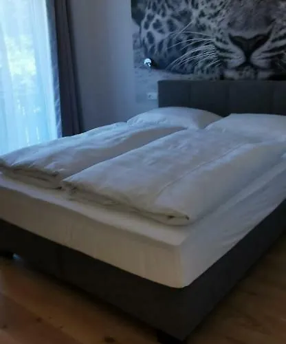 Enjoyit Velden West Selpritsch