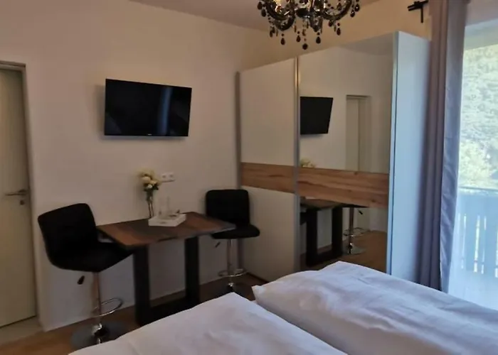 Enjoyit Velden West 3*