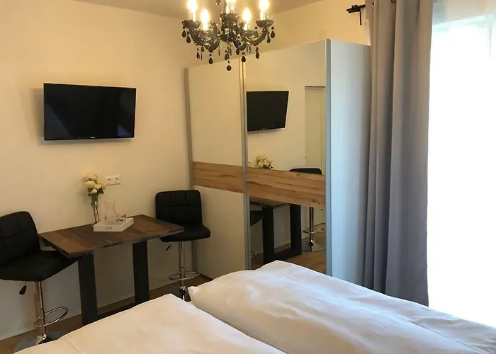 Enjoyit Velden West ゲストハウス Selpritsch