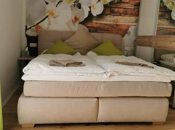 ゲストハウス Enjoyit Velden West