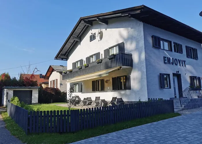 ゲストハウス Enjoyit Velden West Selpritsch